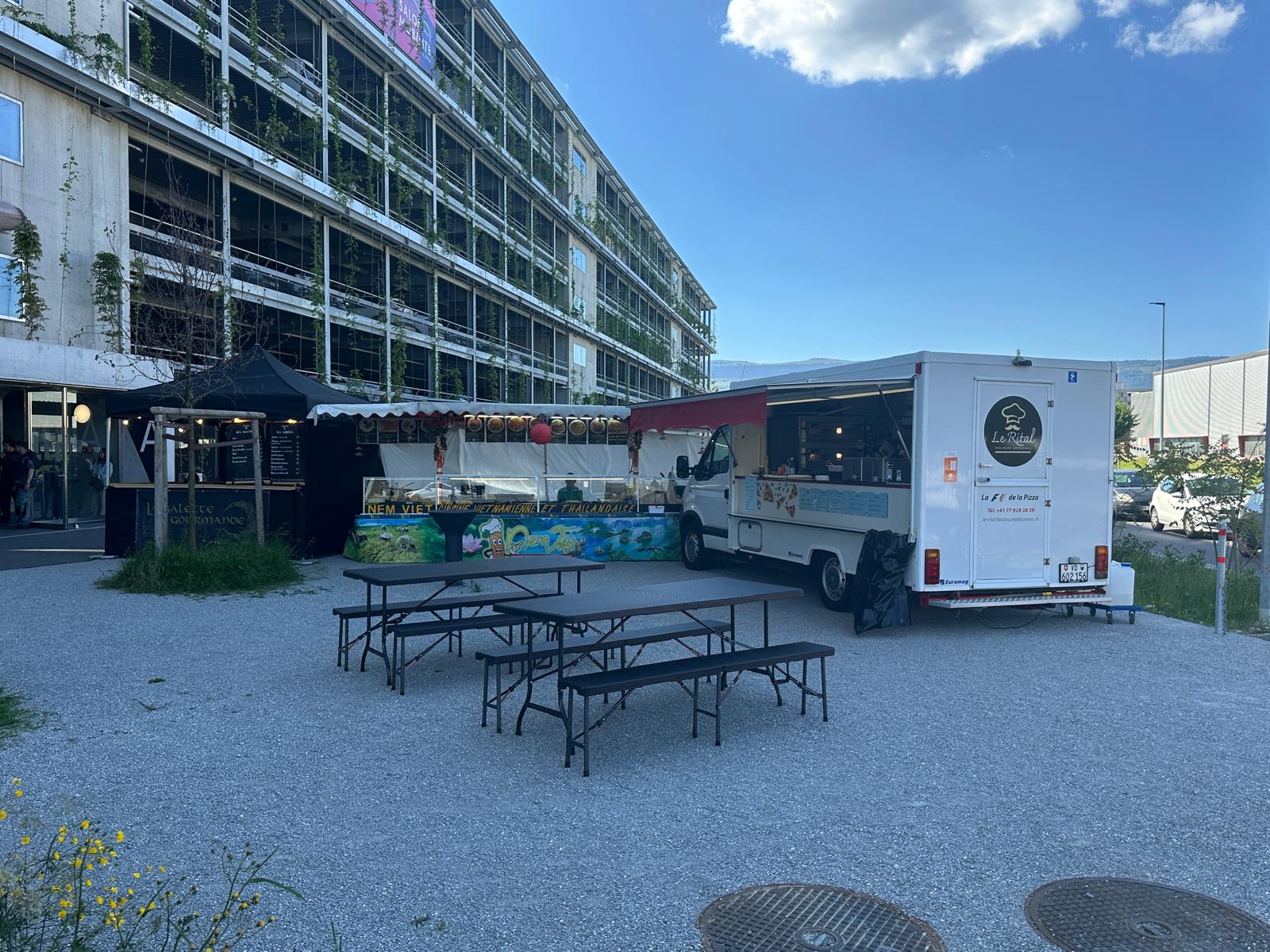 Le Rital food truck lors d'un événement en plein air